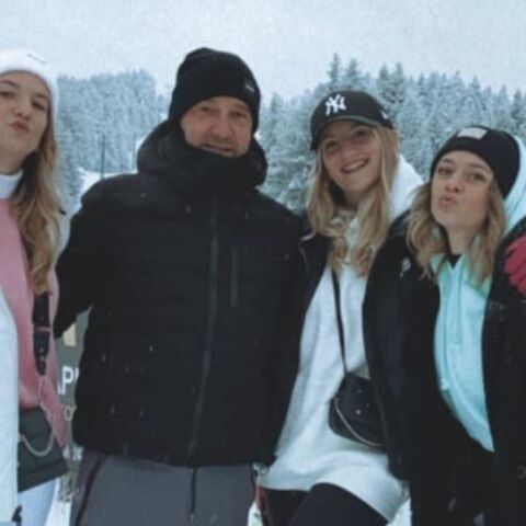 Τέμπη: Η συγκινητική ανάρτηση του πατέρα των διδύμων κοριτσιών