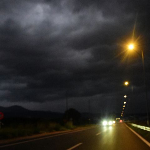 Τοπικές νεφώσεις για αύριο Σάββατο σε όλη τη χώρα με τοπικές βροχές και μεμονωμένες καταιγίδες Δεν προβλέπονται έντονα φαινόμενα