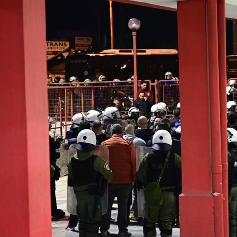 Ταυτοποιήθηκαν 17 άτομα που οργάνωσαν την επίθεση στου Ρέντη - Αναμένονται οι συλλήψεις