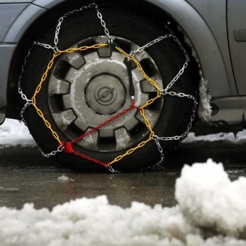 Δυτική Μακεδονία: Ποια είναι η κατάσταση στο οδικό δίκτυο λόγω χιονόπτωσης  Σε ποια σημεία χρειάζονται αντιολισθητικές αλυσίδες