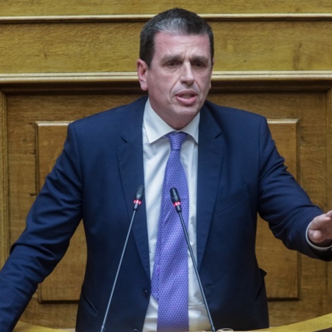 Καιρίδης: Δεν νομιμοποιούνται οι παράνομοι μετανάστες - Τους δίνεται απλώς το δικαίωμα στη μόνιμη εργασία