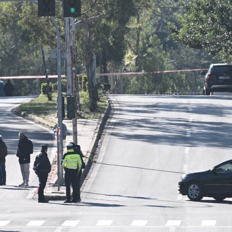  «Θα κινδύνευαν φοιτητές, αστυνομικοί και διερχόμενοι περαστικοί» - Η ανακοίνωση της ΕΛ.ΑΣ για τη βόμβα στην Πολυτεχνειούπολη 