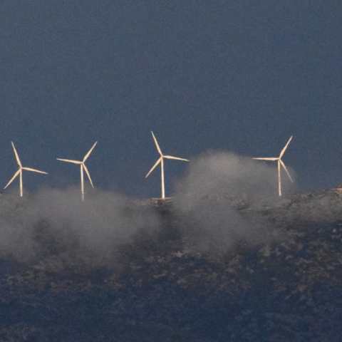 Σδούκου: Εργαζόμαστε με στόχο οι ανανεώσιμες πηγές ενέργειας  να φθάσουν στο 80%  της ηλεκτροπαραγωγής Το υπουργείου ανακοίνωσε παράταση ενός έτους του κανονισμού αδειοδότησης των ΑΠΕ