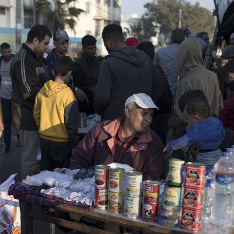Απομάκρυνση των αμάχων από τμήμα της Χαν Γιούνις ζήτησε το Ισραήλ