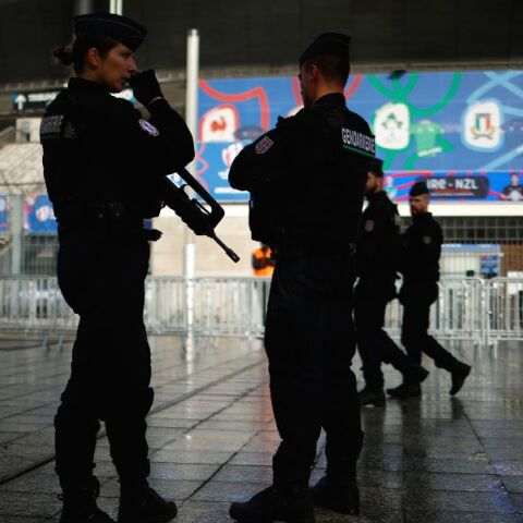 Σε πλήρη επιφυλακή βρίσκονται οι Αρχές στη Γαλλία για τον φόβο επίθεσης