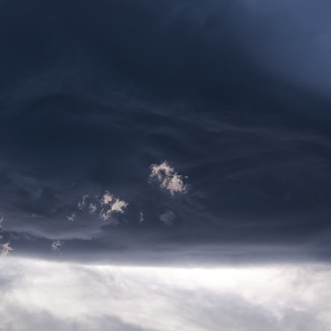  Αραιές νεφώσεις για αύριο Σάββατο και μικρή πτώση της θερμοκρασίας Η αναλυτική πρόγνωση της ΕΜΥ