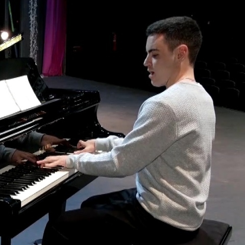 Δανιήλ Κολανιάν: Ο 15χρονος βραβευμένος πιανίστας με καταγωγή από την Κοζάνη Απέσπασε το πρώτο βραβείο στον 8ο Πανελλήνιο Διαγωνισμό Μουσικής 2023 του Ομίλου UNESCO