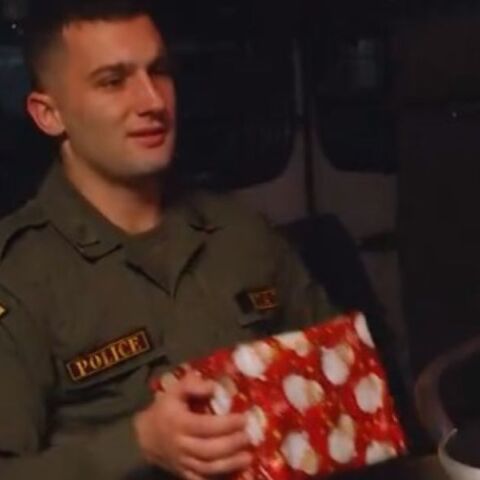 «Με την σκέψη μας σε εκείνους που έφυγαν και σε αυτούς που δίνουν μάχη για να μείνουν κοντά μας» - Οι ευχές της ΕΛ.ΑΣ για το νέο έτος