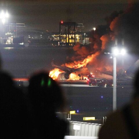 Ιαπωνία: Νεκροί οι πέντε διασώστες του αεροσκάφους που συγκρούστηκε με άλλο αεροσκάφος