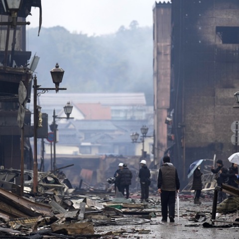 Explainer: Γιατί η Ιαπωνία έχει τόσους πολλούς σεισμούς και τσουνάμι;