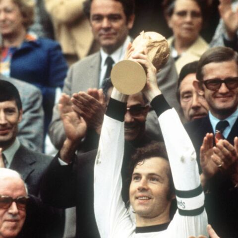 Παγκόσμιος θρήνος στο ποδόσφαιρο – Πέθανε ο Φραντς Μπεκενμπάουερ!