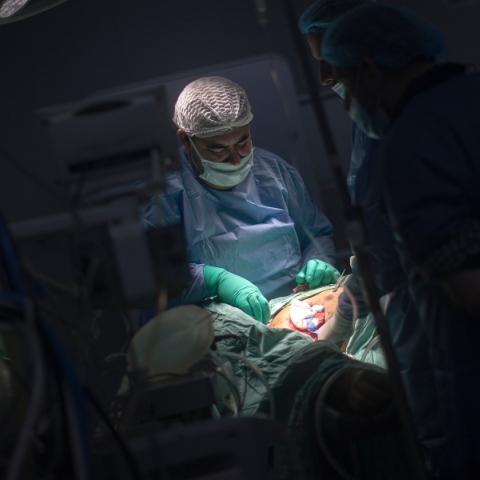 Γάζα: Γιατροί και ασθενείς εγκαταλείπουν τα νοσοκομεία όσο μαίνονται οι εχθροπραξίες	