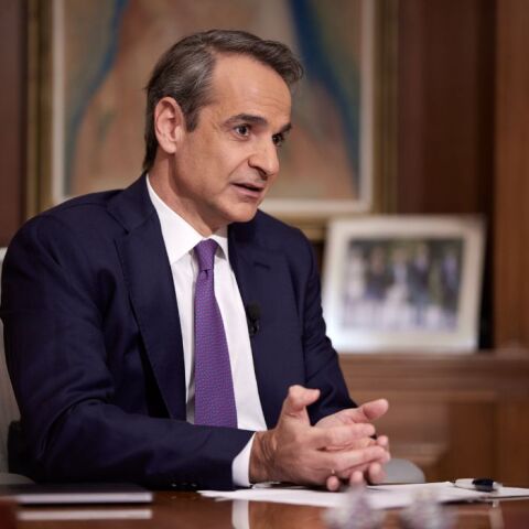 ΣΥΝΕΝΤΕΥΞΗ ΤΟΥ ΠΡΩΘΥΠΟΥΡΓΟΥ ΚΥΡΙΑΚΟΥ ΜΗΤΣΟΤΑΚΗ ΣΤΟ ΚΕΝΤΡΙΚΟ ΔΕΛΤΙΟ ΕΙΔΗΣΕΩΝ ΤΗΣ ΕΡΤ ΚΑΙ ΤΟΝ ΔΗΜΟΣΙΟΓΡΑΦΟ ΓΙΩΡΓΟ ΚΟΥΒΑΡΑ 