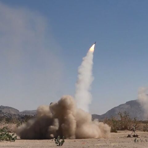 Xούθι: Ανέλαβαν την ευθύνη για την επίθεση εναντίον ελληνόκτητου πλοίου