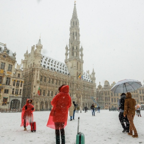 Η κακοκαιρία σαρώνει την Ευρώπη - 700 πτήσεις ακυρώθηκαν στη Γερμανία