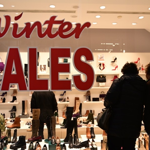 Ανοιχτά τα καταστήματα την Κυριακή (21.1) - Τι ισχύει για τα σούπερ μάρκετ