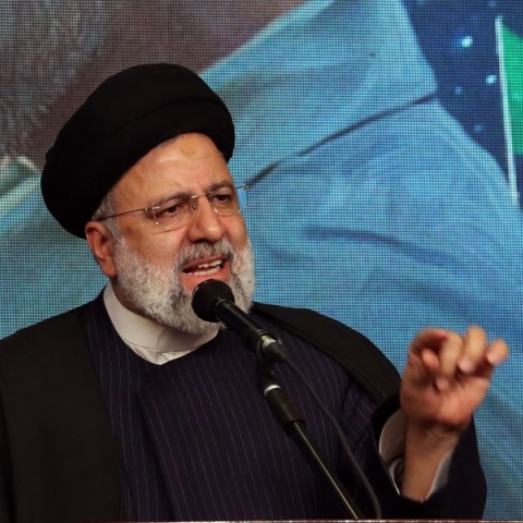 Ιράν: Προειδοποιήσεις του Ραϊσί ότι το Ισραήλ «θα τιμωρηθεί» για το πλήγμα στη Δαμασκό 