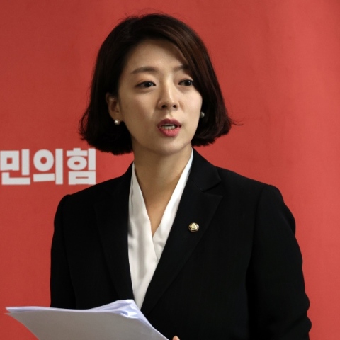 Νότια Κορέα: Γυναίκα βουλευτής δέχθηκε χτύπημα στο κεφάλι– Συνελήφθη ο δράστης