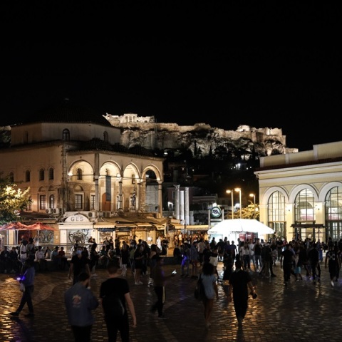 Δημοσκόπηση GPO: Σταθερή η «ψαλίδα» ΝΔ-ΠΑΣΟΚ - Ποιοι είναι οι δημοφιλέστεροι υπουργοί 