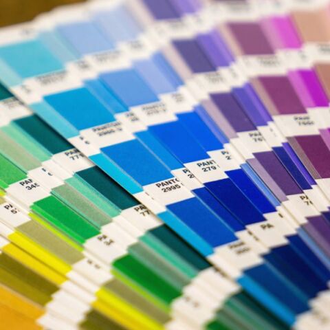 Ποιος κρύβεται πίαω από το «Χρώμα της Χρονιάς»