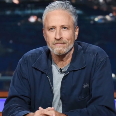 Ο Jon Stewart επιστρέφει στο «Daily Show» εν μέσω προεκλογικής περιόδου
