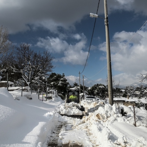Καιρός: Αισθητή πτώση της θερμοκρασίας, έρχεται επιλεκτικός χιονιάς
