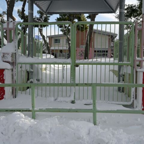 Κλειστά τα σχολεία Α’ και Β’Βαθμιας Εκπαίδευσης σε οκτώ Δήμους της Αττικής λόγω της επικείμενης κακοκαιρίας