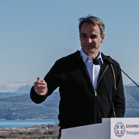 «Δεν θα γίνετε γκαρσόνια» είπε ο Μητσοτάκης στους αγρότες της Βόνιτσας