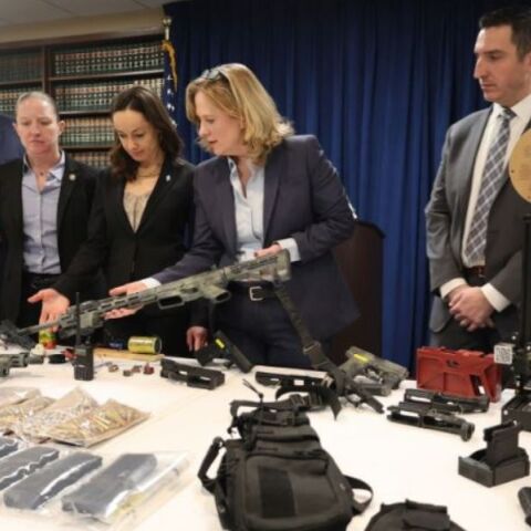 Κατασχέθηκε ολόκληρο οπλοστάσιο 