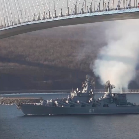 Ουκρανία: Το Κίεβο λέει πως βύθισε ένα ρωσικό πολεμικό σκάφος στην Κριμαία	