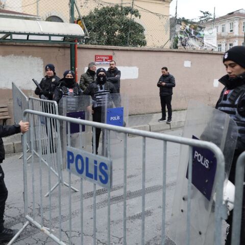 Τουρκία: Ένοπλος κρατά ομήρους εργαζόμενους σε εργοστάσιο