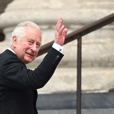 Bασιλιάς Κάρολος: Κατά πόσο εκπέμπει ανησυχία η κατάσταση της υγείας του