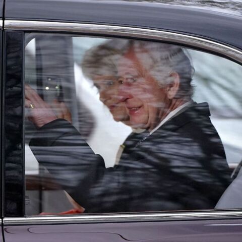 Bασιλιάς Κάρολος: Η πρώτη φωτογραφία μετά την διάγνωση με καρκίνο