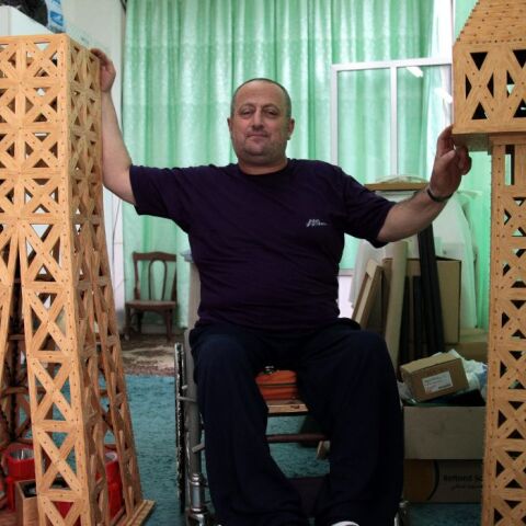 Ρεκόρ Γκίνες: Έφτιαχνε το μοντέλο του Πύργο του Άιφελ επί οκτώ χρόνια