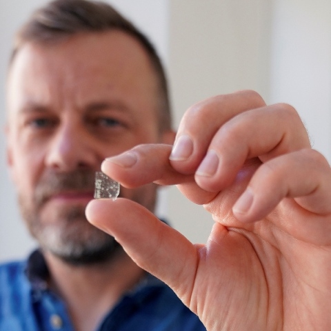 Οι Βίκινγκς είχαν γυάλινα παράθυρα, υποστηρίζει το μουσείο της Δανίας