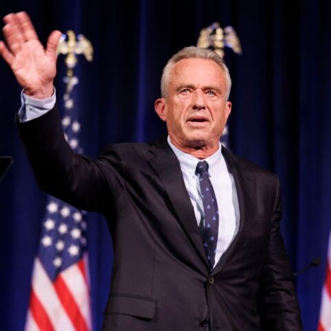 Kένεντι: Ο Ρόμπερτ απολογήθηκε για το spot που έδειχνε τον θείο του το 1960