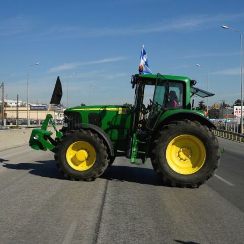 Οι αγρότες δεν ικανοποιήθηκαν από τις ανακοινώσεις του πρωθυπουργού 