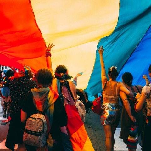 Γάμος ομόφυλων: Η αντίδραση από τα διεθνή ΜΜΕ