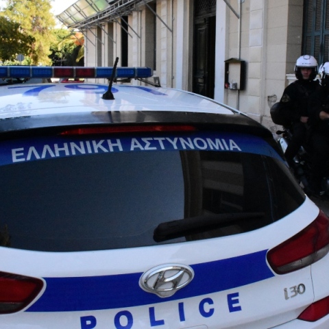 Φρίκη στα Τρίκαλα: Άνδρας αποκεφάλισε τον πατέρα του με αλυσοπρίονο