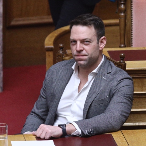 ΣΥΡΙΖΑ: Εσωτερικές αναταράξεις με το βλέμμα στο συνέδριο – Αντιδράσεις από Γεροβασίλη και Σπίρτζη