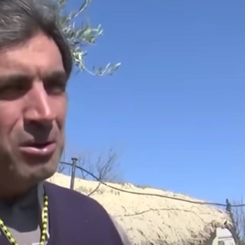 Ξεσαλώνει το Χ με την τηλεργασία του «παλαιοχριστιανού» - «Με περιστέρι έστελνε τα e-mail»