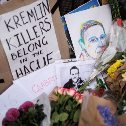 Ναβάλνι: Οι θεωρίες συνομωσίας των Ρώσων για τον θάνατο του