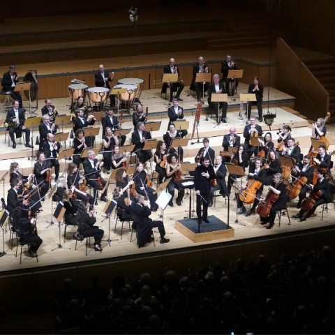 Ο Διονύσης Γραμμένος διευθύνει τη Φιλαρμονική του Λονδίνου