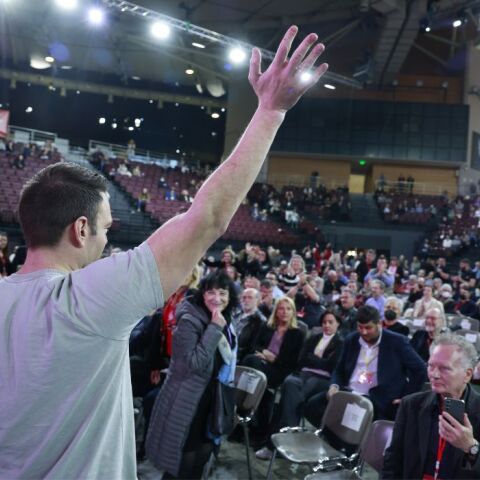 ΣΥΡΙΖΑ: Διακινείται ψήφισμα για να μη γίνουν εκλογές για πρόεδρο