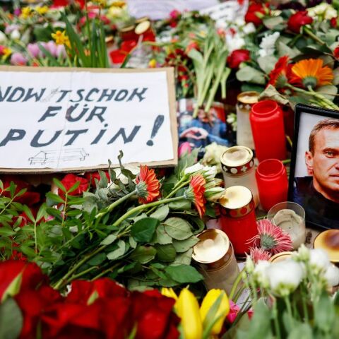 Ναβάλνι: Η σορός του παραδόθηκε στη μητέρα του