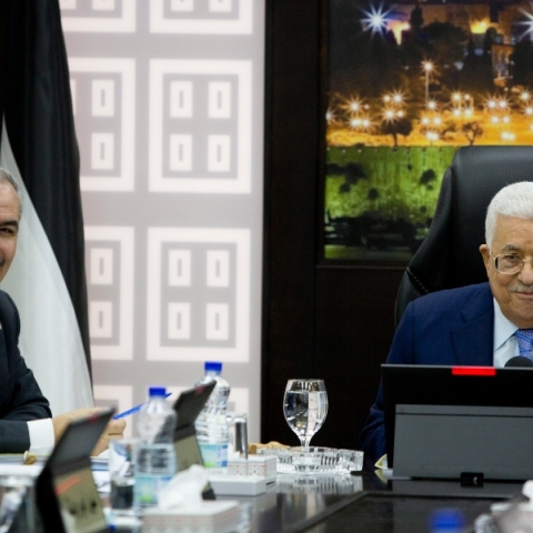 Η κυβέρνηση της Παλαιστινιακής Αρχής υπέβαλε την παραίτησή της στον πρόεδρο Μαχμούντ Αμπάς