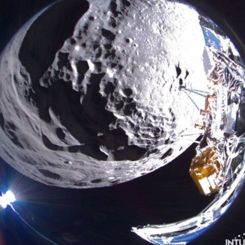 Σελήνη: Το Odysseus έστειλε φωτογραφίες από τον νότιο πόλο