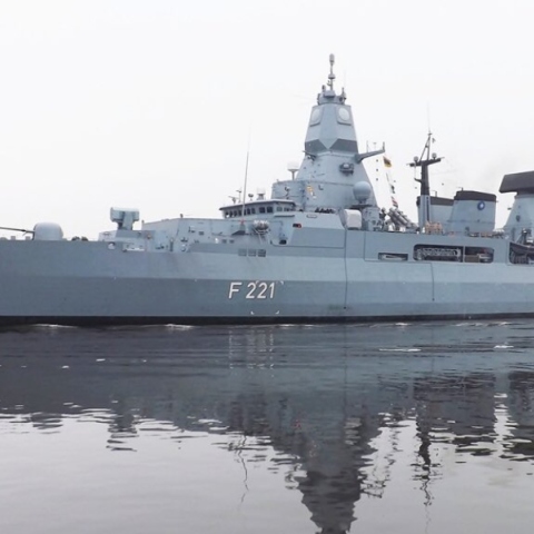 Ερυθρά Θάλασσα: H Γερμανική φρεγάτα Hessen (F221) παραλίγο να καταρρίψει αμερικανικό μη επανδρωμένο αεροσκάφος	