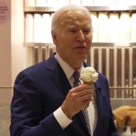 Αντιδράσεις προκάλεσε ο Τζο Μπάιντεν με έναν παντελώς ανάρμοστο τρόπο με τον οποίο επέλεξε να μιλήσει για τον πόλεμο στη Γάζα