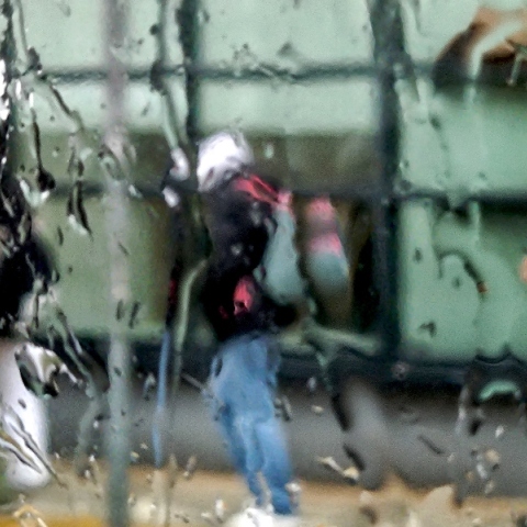 Ισχυρές βροχές και καταιγίδες αύριο Σάββατο κατά τις πρωινές κυρίως ώρες